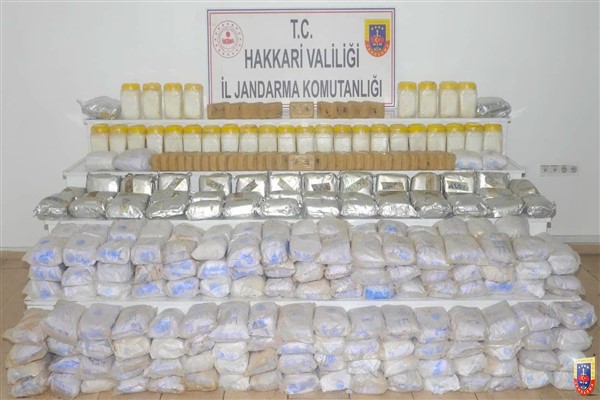 Hakkari'de uyuşturucu operasyonu