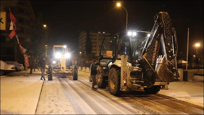 Halfeti Belediyesi’nin Kar Mesaisi
