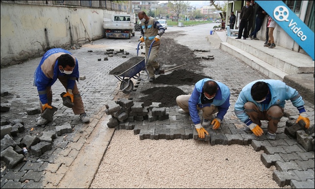 Haliliye Dört Koldan Çalışmaya Devam Ediyor