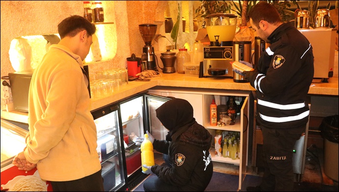 Haliliye’de Zabıta Ekipleri Kafeleri Denetledi