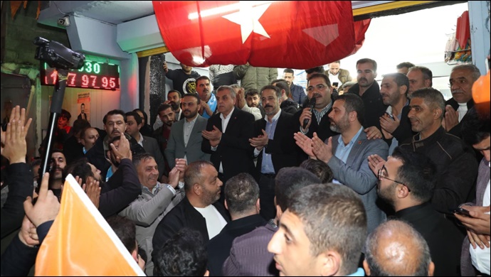 Haliliyeli vatandaşlardan Ak Parti'ye tam destek