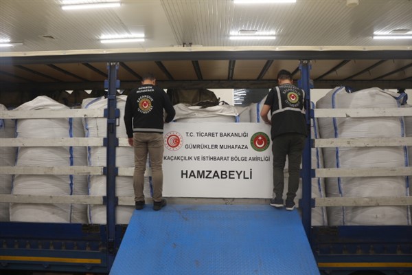 Hamzabeyli Gümrük Kapısı’nda 19 ton siyah çay yakalandı