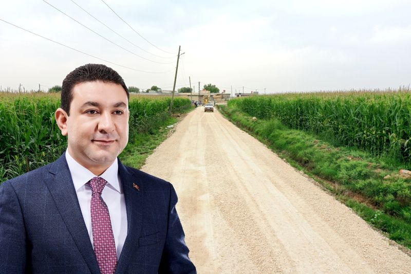 Harran'da yol yapım çalışmaları devam ediyor