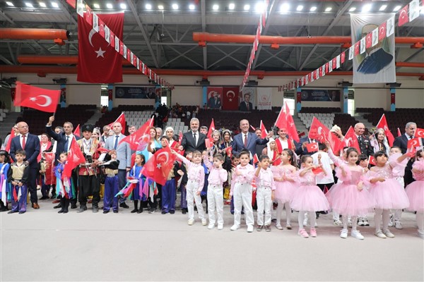 Hatay'da 23 Nisan Ulusal Egemenlik ve Çocuk Bayramı coşkuyla kutlandı