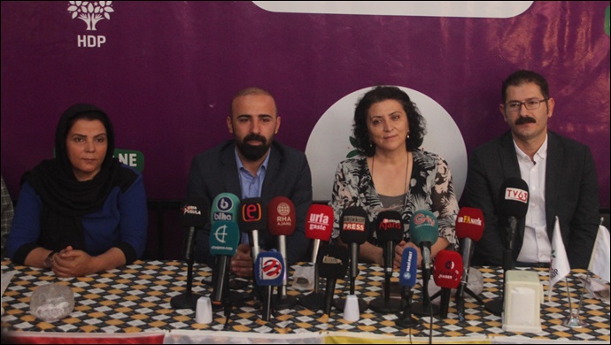 HDP basın emekçileriyle kahvaltıda bir araya geldi-(VİDEO)