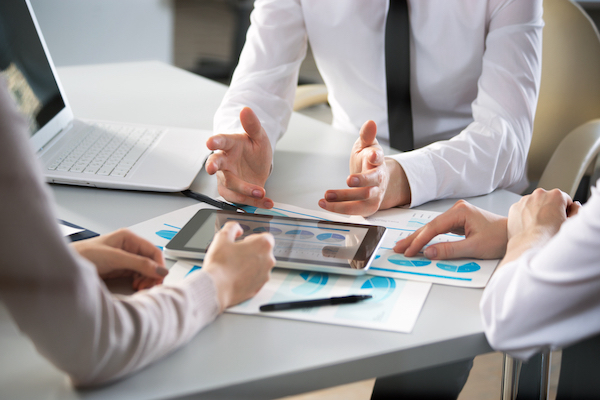 Her iki şirketten biri İK yönetiminde akıllı teknolojilerden yararlanacak