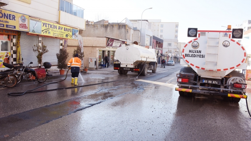 Hilvan’da Cadde ve sokaklar baştan aşağı yıkandı