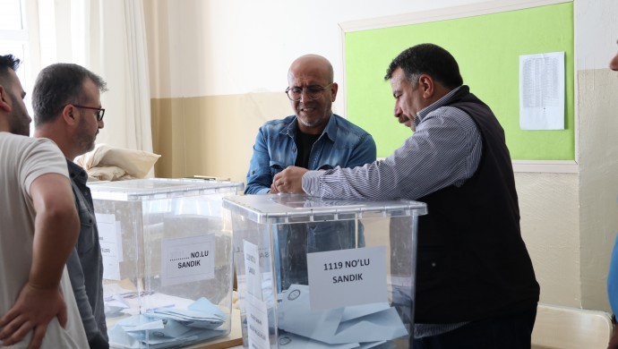 Hilvan’da DEM Parti adayı seçimi kazandı