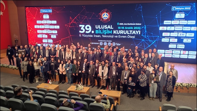 HRÜ Bilgisayar Mühendisliği Bölümü ve Bölüm Başkanına Ulusal Prestijli Ödül