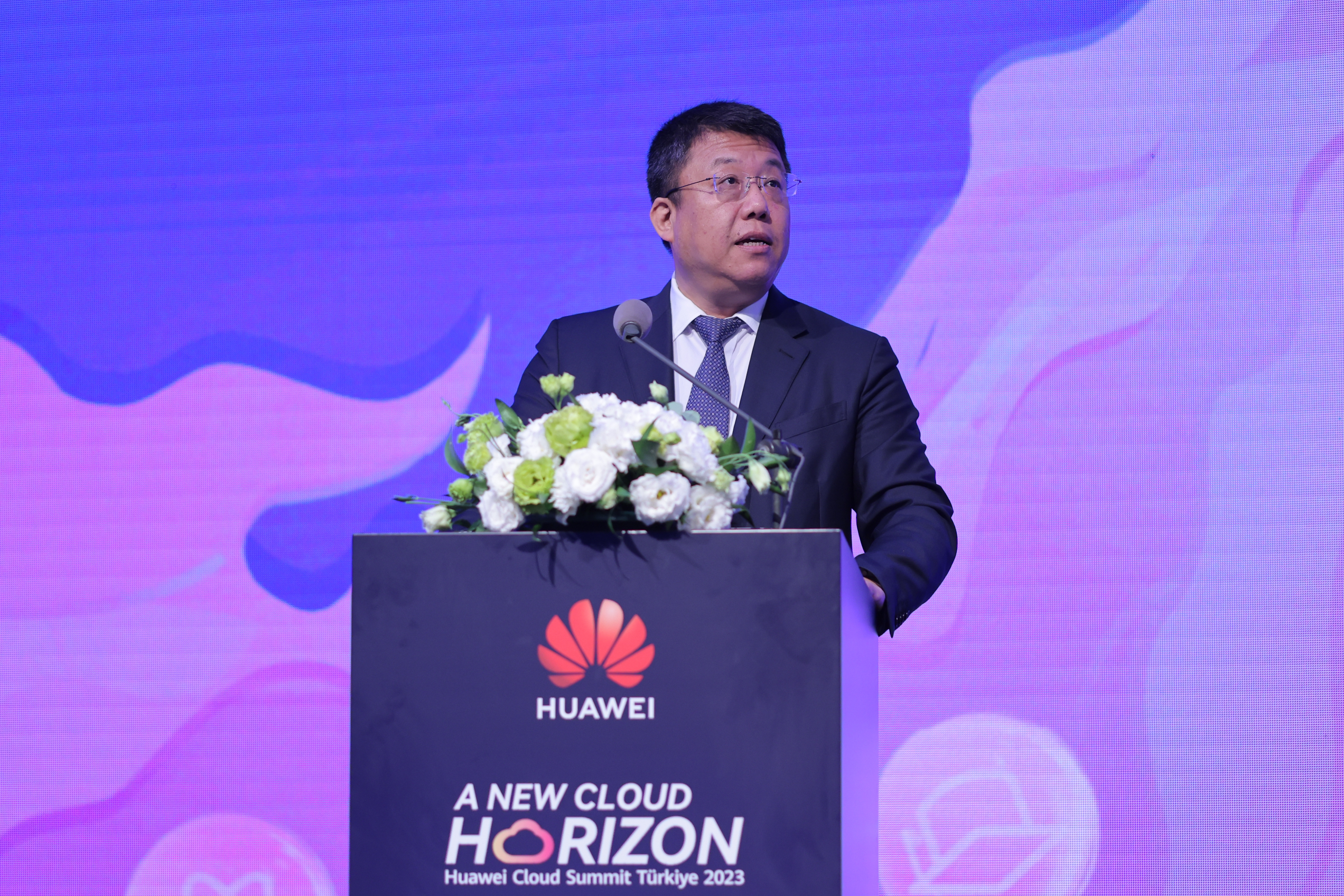 Huawei'in ilk yerel bulut servisi Huawei Cloud tanıtıldı