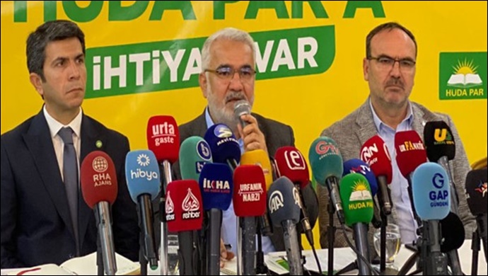 HÜDA PAR Genel Başkanı Yapıcıoğlu, Şanlıurfa'da basın mensuplarıyla bir araya geldi