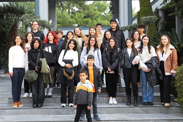 HUGO BOSS Tekstil Sanayi’nden eğitime destek sürüyor 