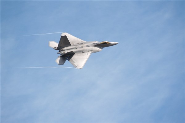 IDF: Savaş uçaklarının, Hizbullah'ın terör altyapılarına ve gözlem noktasına saldırdı