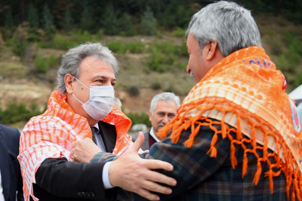 İduğ, Egeli Yörük ve Türkmenlerle buluştu