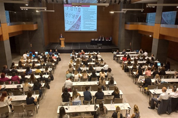 İlaç endüstrisinin kalbi ‘Fiyatlandırma, Geri  Ödeme ve Ruhsatlandırma Çalıştayı’nda attı