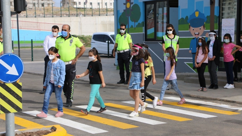 İlk eğitim başladı