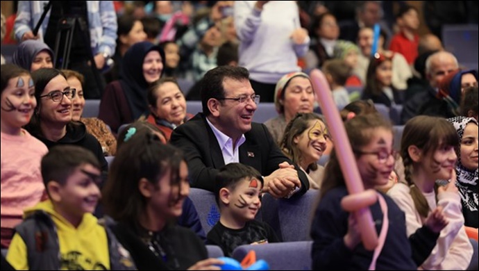 İmamoğlu: “Çocukların mutlu olduğu ülkeler de mutlu olur”