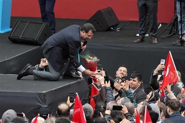 İmamoğlu: “Mesela 10 tane metro, onlar başaramamış, becerememiş biz yapmışız” 