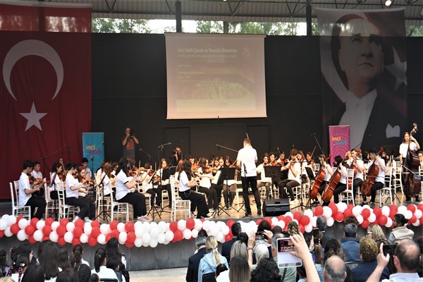 İnci Vakfı Çocuk ve Gençlik Orkestrası, 19 Mayıs için çaldı