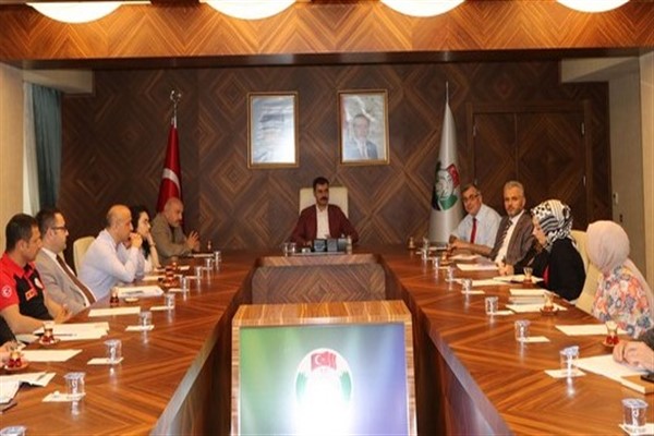 İntiharı Önleme İl Kurulu “gençlik” gündemi ile toplandı