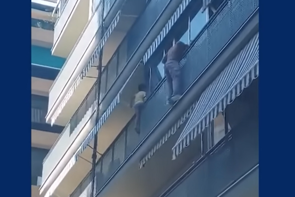  İspanya'da balkondan düşen çocuğu kurtaran Brezilyalı göçmen kahraman ilan edildi