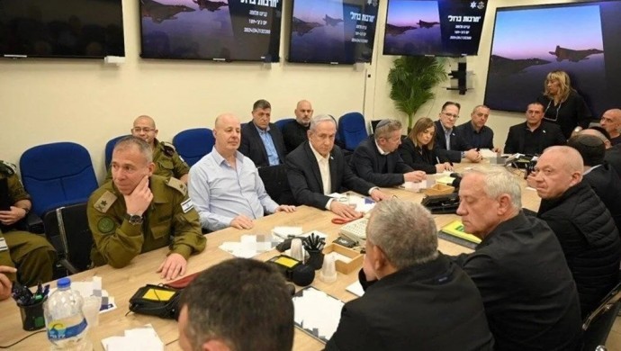 İsrail'de 'savaş kabinesi' toplanacak
