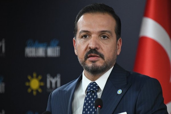 İYİ Partili Zorlu, şehit asker Muhammed Emin Önk'ün cenaze törenine katıldı