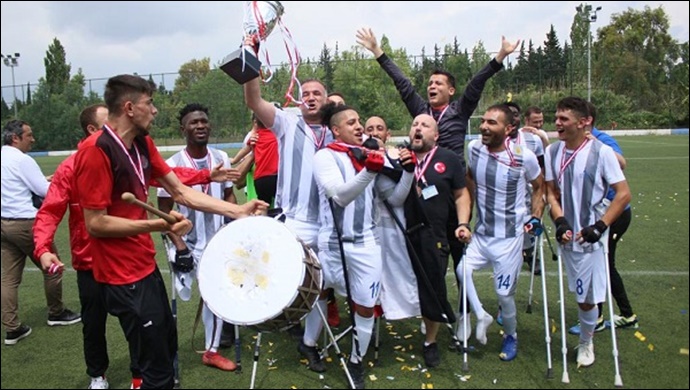 İzmir Büyükşehir Belediyesi Gençlik ve Spor'dan 19 galibiyet