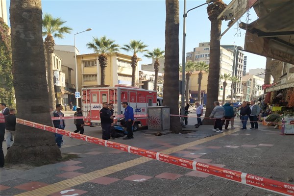 İzmir Büyükşehir Belediyesi, depremin hemen ardından teyakkuza geçti