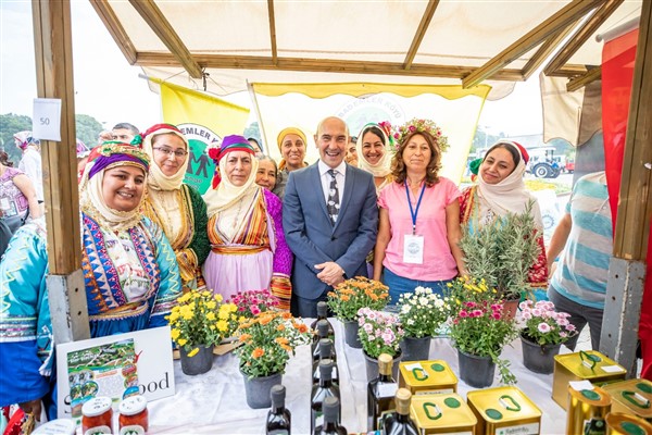 İzmir Büyükşehir Belediyesi’nden çiftçilere ücretsiz danışmanlık hizmeti