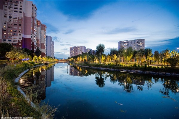 İzmir Büyükşehir Belediyesi’nin örnek projelerine 5 ödül 
