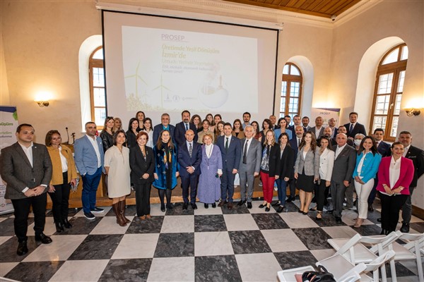 İzmir’in profesyonelleri için sürdürülebilirlik programı başladı