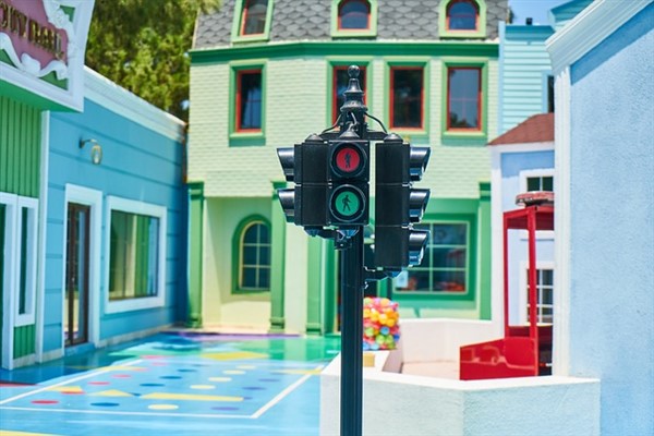 Jandarma Trafik Güvenliği Eğitim Timleri öğrencilere bilgilendirmelerini sürdürüyor