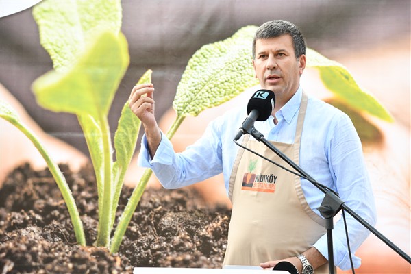 Kadıköy Bostanlarına ilk tohumlar atıldı