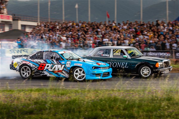 Kapı kapıya mücadele Körfez'de