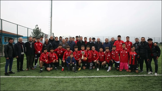 Karaköprü U-18 Takımı Namağlup Şanlıurfa Şampiyonu