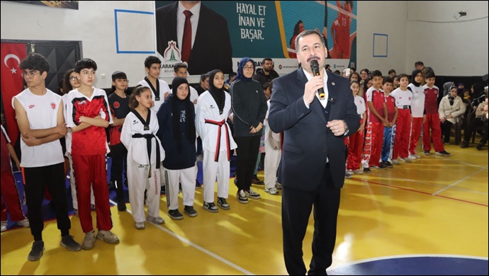 Karaköprü’de Başarılı Sporcular Ödüllendirildi