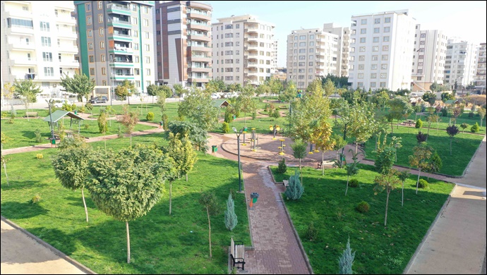 Karaköprü'ye Bir Yılda 15 Yeni Park Kazandırıldı