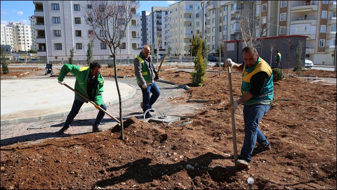 Karaköprü'ye yeni parklar kazandırılıyor-(VİDEO)