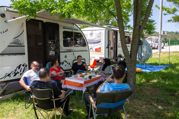 Karavan tutkunları Harmancık'ta buluştu