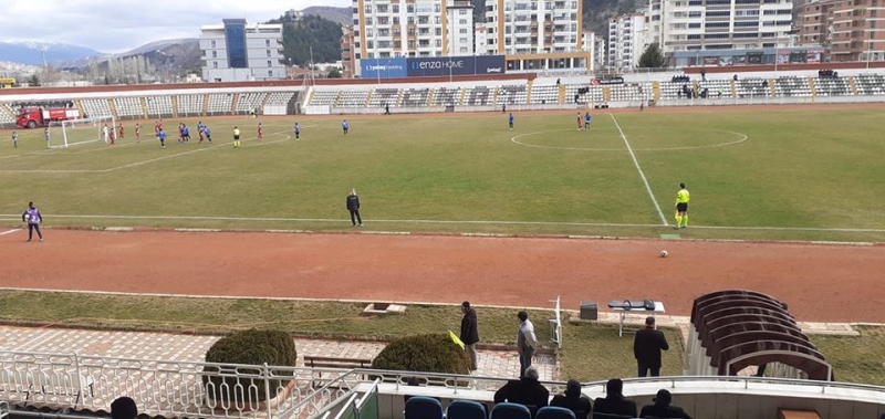 Karbel Karaköprü Belediyespor ‘tokat’ yedi!