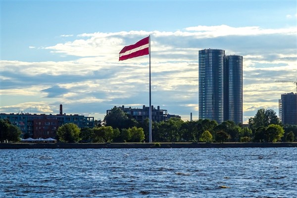 Karins: “Rusya, komşusu Ukrayna'yı yok etmek amacıyla vahşice saldırıyor”