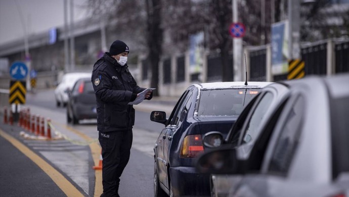 Kısıtlamalara uymayan 25 bin kişiye ceza kesildi