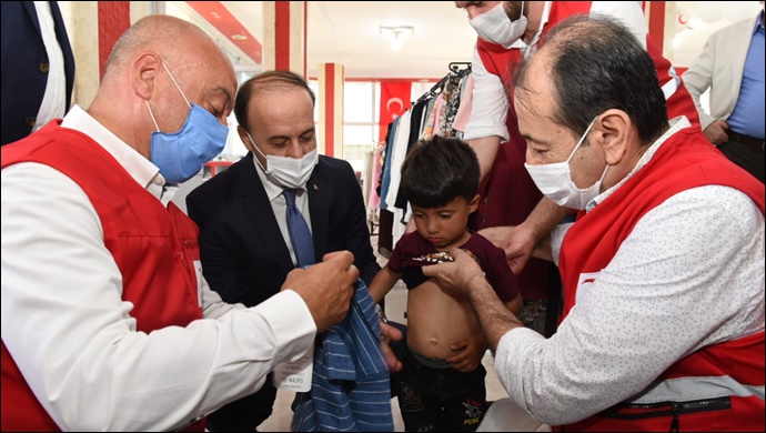 Kızılay, Suriye’deki Sekizinci Mağazasını Resulayn’da Açtı-(VİDEO)