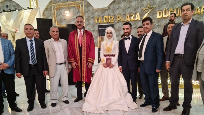 Kızıltaşoğlu Ve Yakan Ailesinin Mutlu Günü