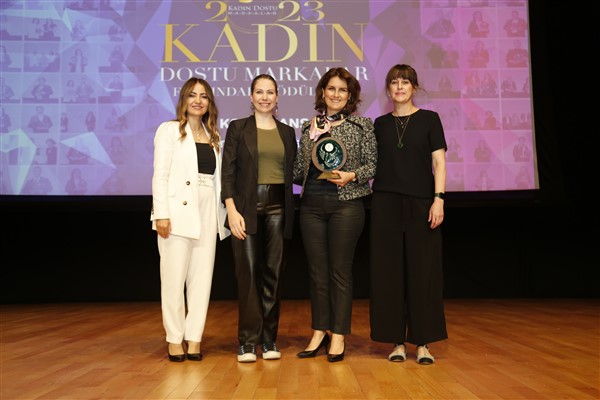 Koçfinans’ın Turuncu Kanatlar İyilik Hareketi İlk yılında ödül kazandı