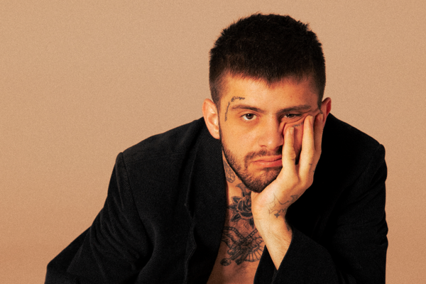 Kum, yeni şarkısını paylaştı: “Yalnız” 