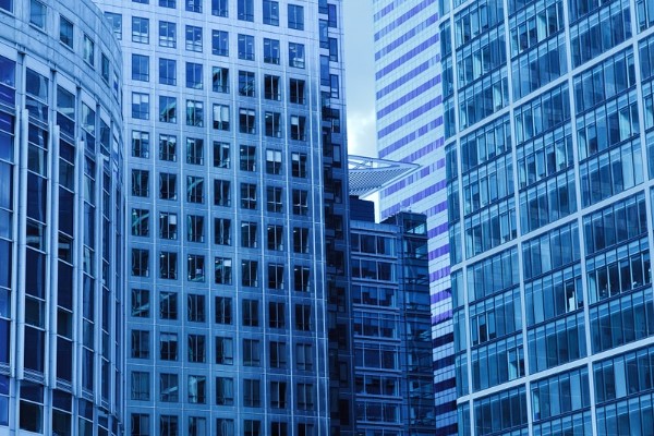 Kur cephesinde yeni zirve test edilirken, risk iştahında dalgalı seyir ön planda