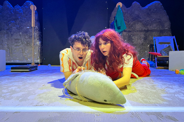 “Kuşlara Fısıldayan Kız” tiyatrosu sezonun son oyunuyla  çocuklarla buluşacak