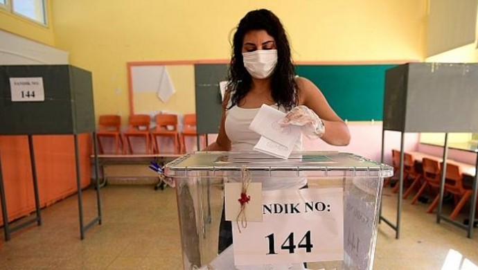 Kuzey Kıbrıs’ta seçimin ikinci turu için oy sayımına başlandı